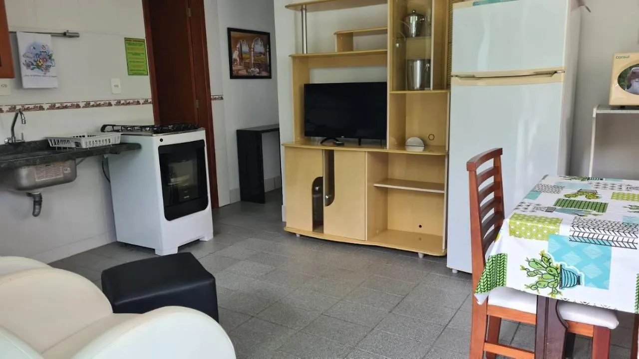 Praia 4 Ilhas Apartamento 1 Quarto A 60M Da Praia Ar Wifi Бомбиньяс