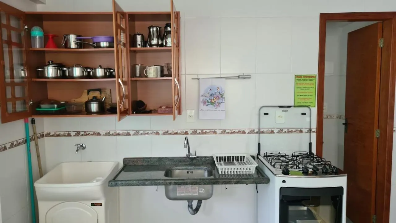 Praia 4 Ilhas Apartamento 1 Quarto A 60M Da Praia Ar Wifi Бомбиньяс 0*,